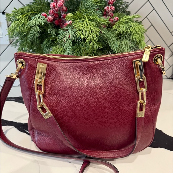 Michael Kors Brooke medium shoulder tote in claret leather - Picture 4 of 7
